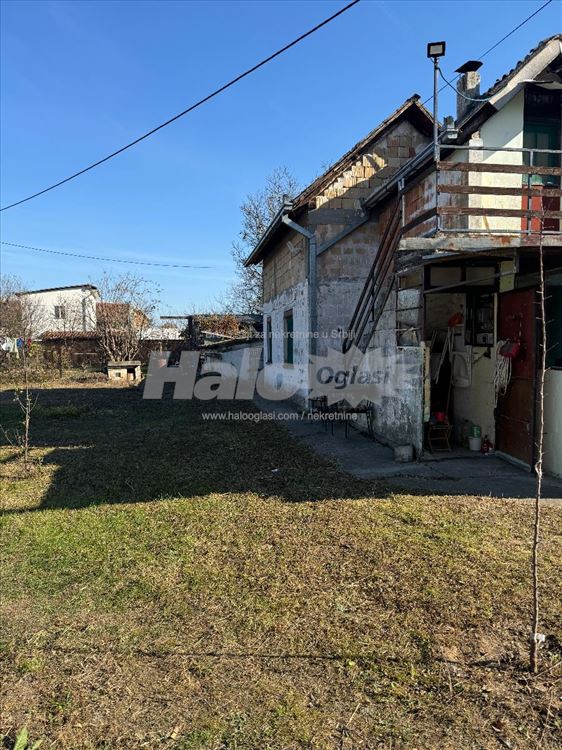 Kuca i plac - Mali Raj - struja, voda, vlasnik — 4