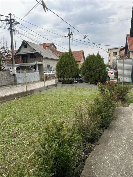 Kuca Krnjača, 50m2 + 35m2 PRODAJA — 15