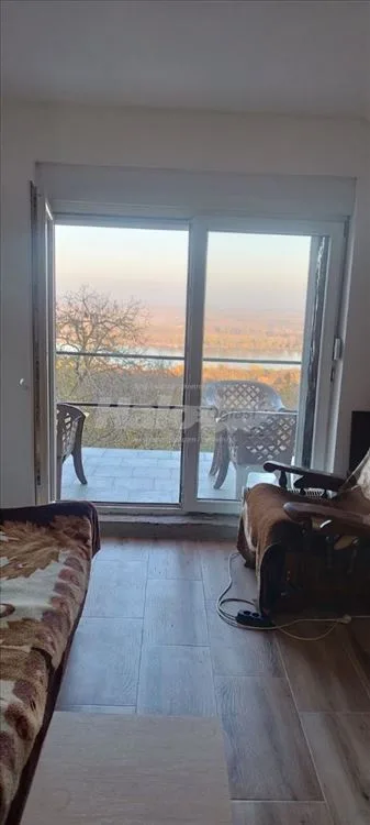 Kuca sa prelepim pogledom na Dunav — 4