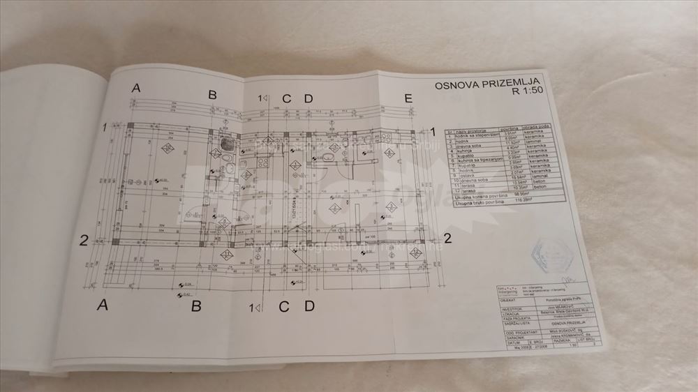 Kuca u najmirnijem delu Batajnice — 11