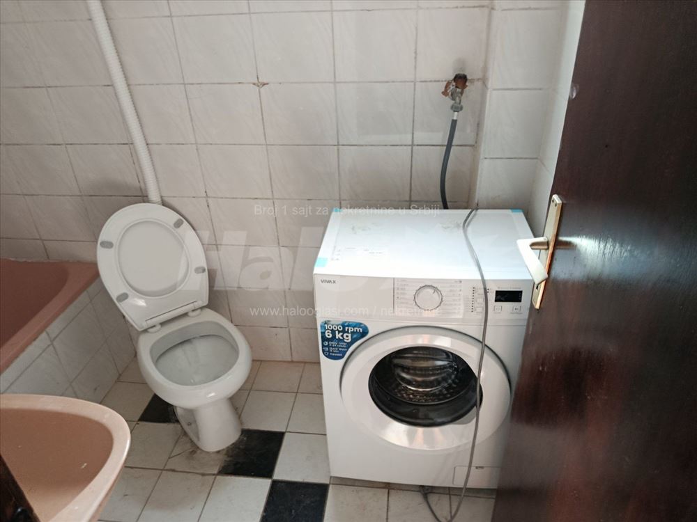 KUCA U Zemunu Dobanovacka — 3