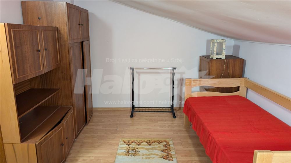 Kuca, Zemun, Cara Dusana — 13