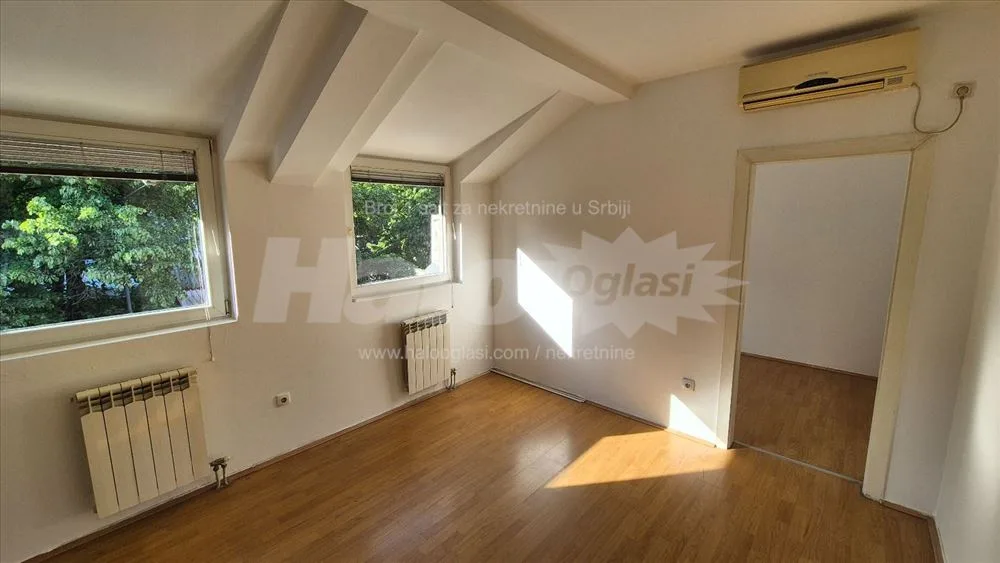 Labudovo brdo, 28m2, Top lokacija! — 2