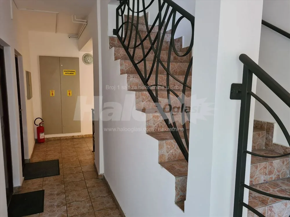 Labudovo brdo, 28m2, Top lokacija! — 7