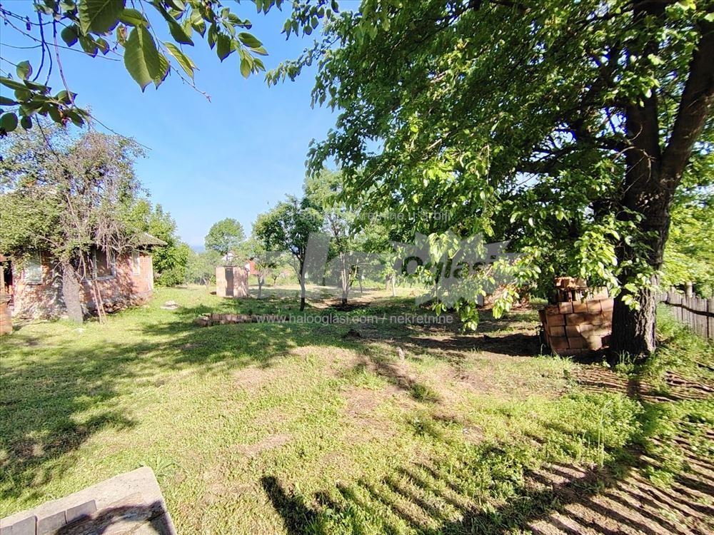 Lazarevac, Dren, plac 29 ari i vikendica — 8