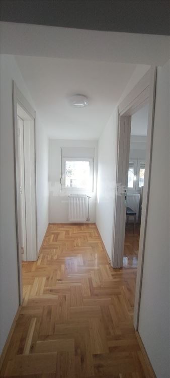Ledine dvoiposoban namešten stan — 11