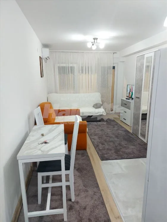 Ledine garsonjera — 2