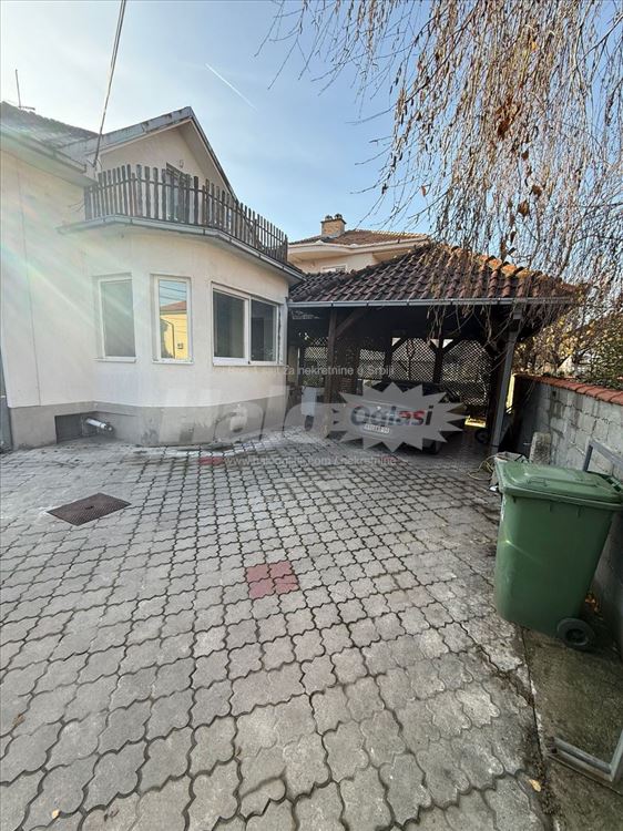 Ledine kuća za izdavanje — 2
