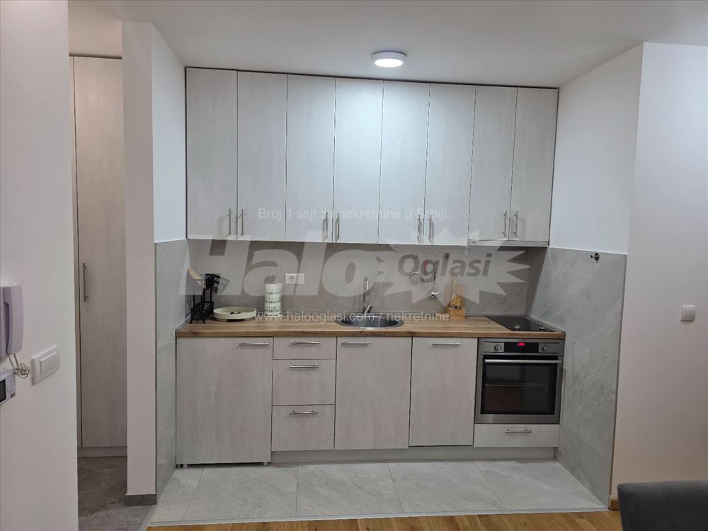 Ledine Najbolja Lokacja Lux — 9