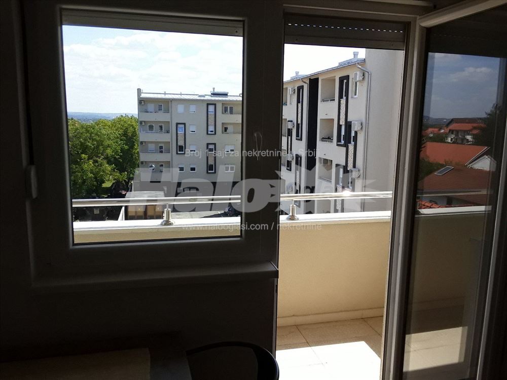Ledine, Surčinska, 2.0, 42m2, namešten, parking — 11