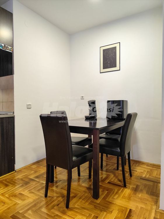 Lekino brdo: Namešten 2.5 stan (53m2) + garaža — 5