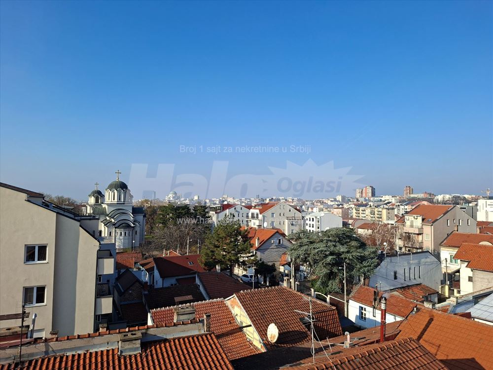 Prostran, nov, 3.0, potkrovlje — 9