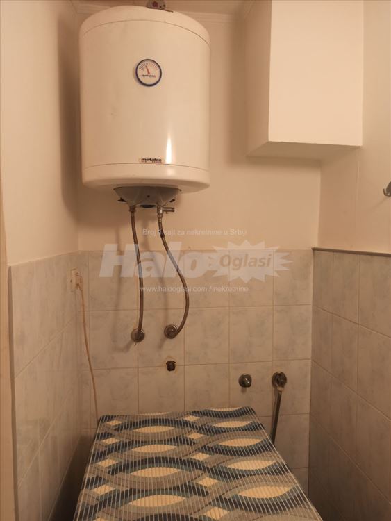 Lekino brdo, Voždovac, Varvarinska — 15