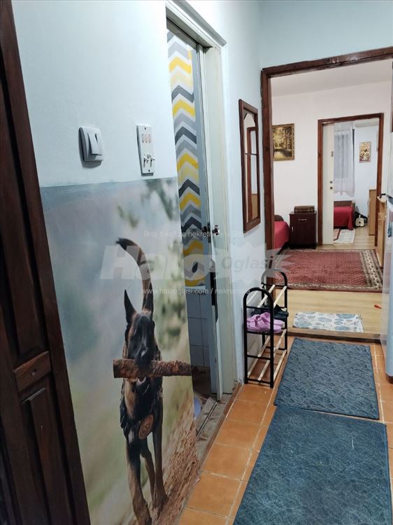 Lekino brdo/Voždovac - Namešten 1.0 stan 28m2 — 2