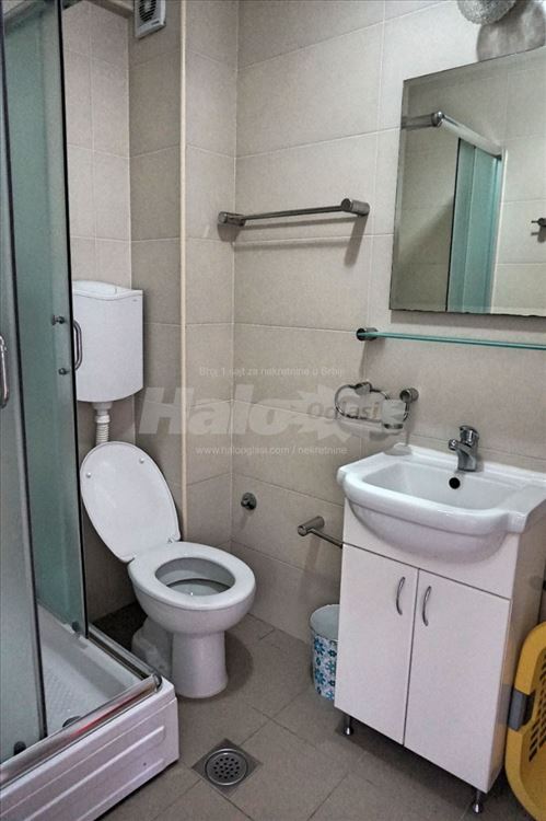 Lep 1,5 Stan 35m,Zemun ,Altina, ,330eur — 5