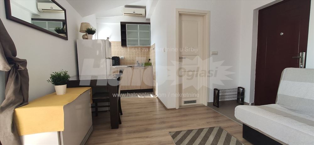 Lep 1,5 Stan 35m,Zemun ,Altina, ,330eur — 8