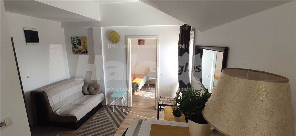Lep 1,5 Stan 35m,Zemun ,Altina, ,330eur — 9