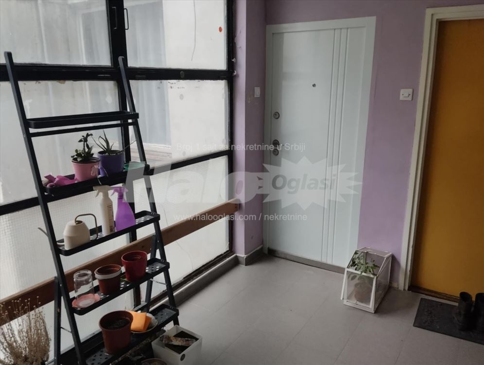 Lep 2.5 soban stan Blvr Zorana Djindjica, blok 29 — 3