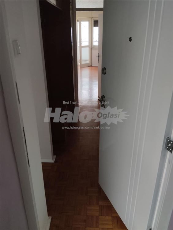 Lep 2.5 soban stan Blvr Zorana Djindjica, blok 29 — 4