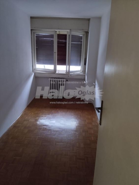 Lep 2.5 soban stan Blvr Zorana Djindjica, blok 29 — 10