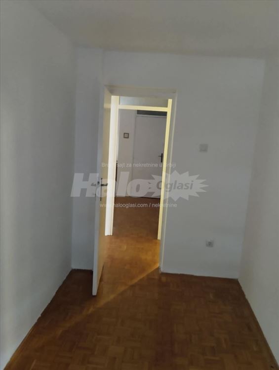 Lep 2.5 soban stan Blvr Zorana Djindjica, blok 29 — 11