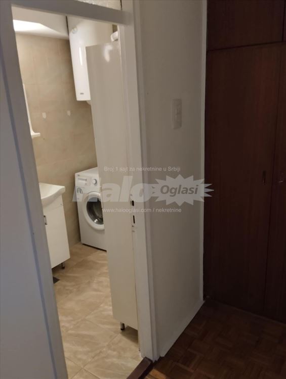 Lep 2.5 soban stan Blvr Zorana Djindjica, blok 29 — 12