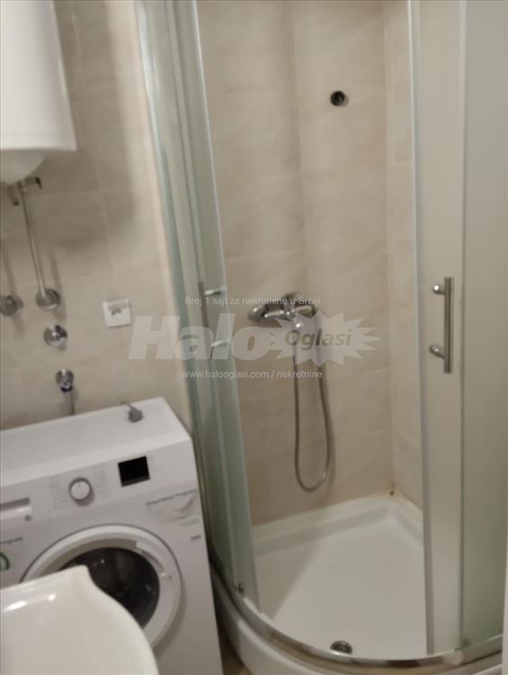 Lep 2.5 soban stan Blvr Zorana Djindjica, blok 29 — 14