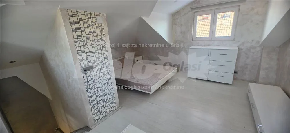 Lep , komforan stan , namesten , naselje Kotez — 12