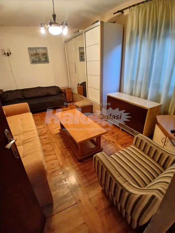 Lep, povoljan i odmah useljiv stan u mirnom kraju — 11