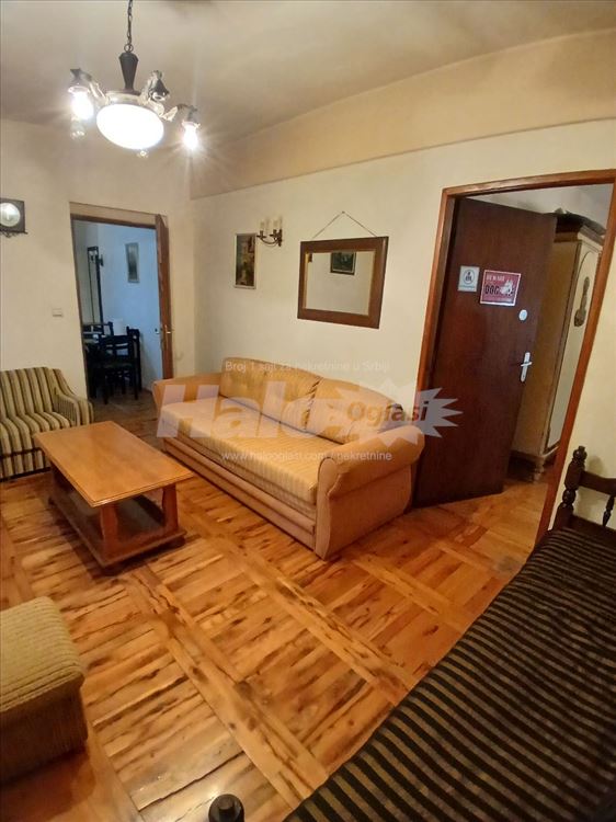 Lep, povoljan i odmah useljiv stan u mirnom kraju — 13