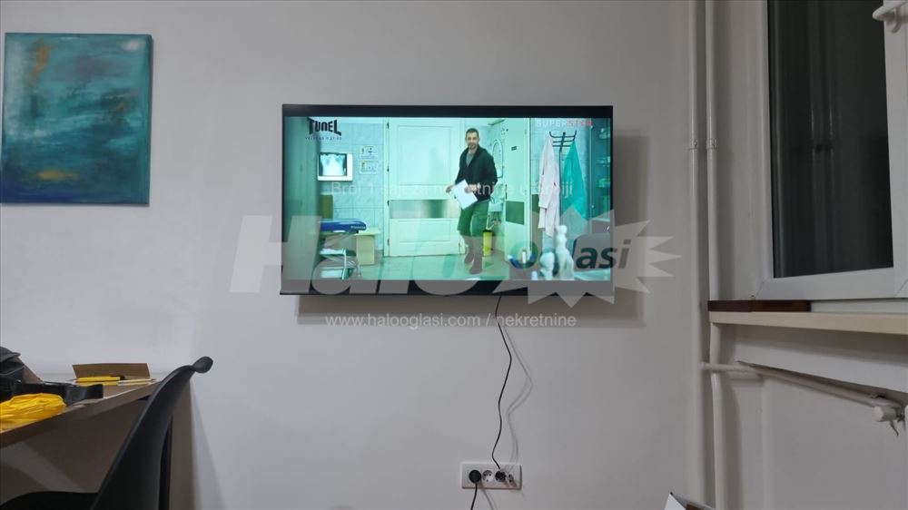 Lep svetao 3.0 stan, kod tržnog centra BEO — 13