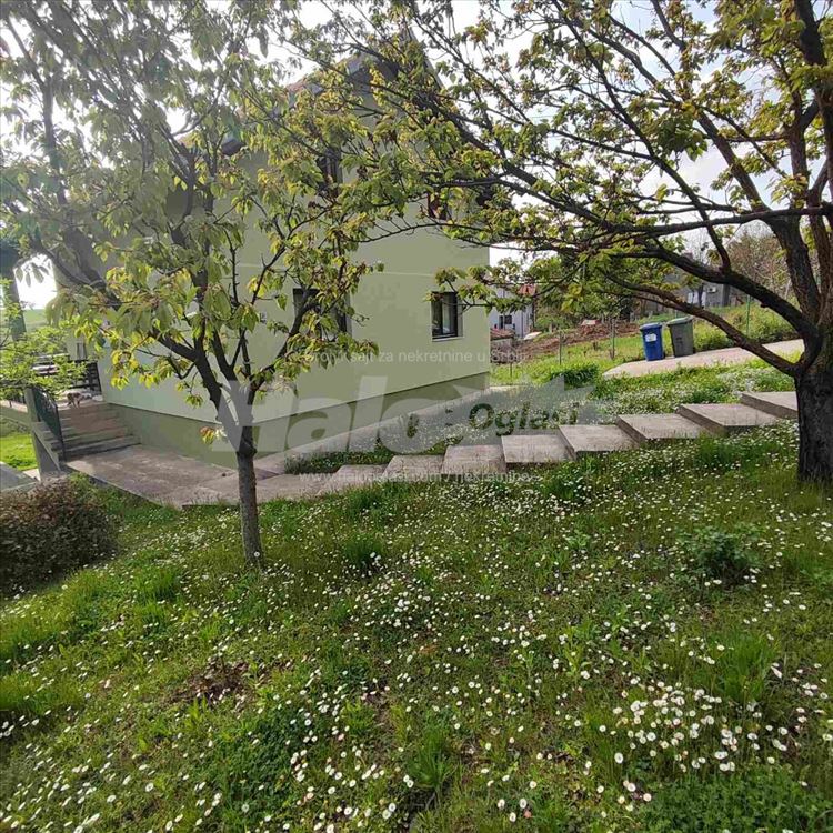 Lepa kuća u mirnom delu Sremčice — 2