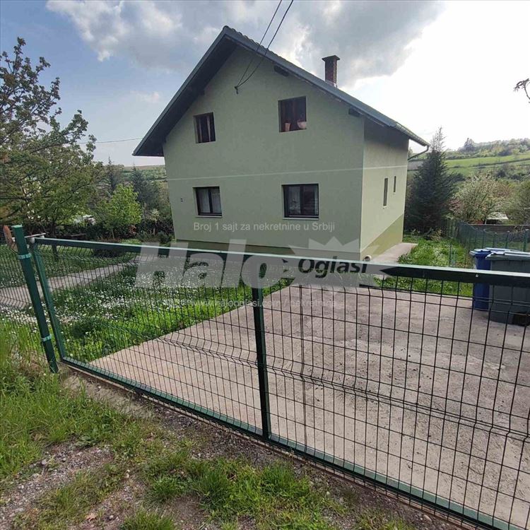 Lepa kuća u mirnom delu Sremčice — 3