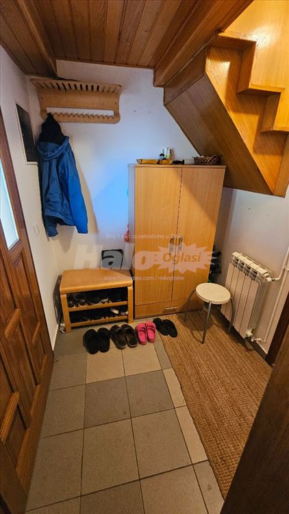 Lepa kuća uz avalsku šumu, malo i mirno naselje — 6