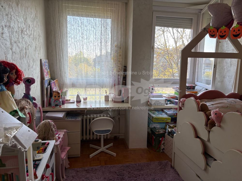 Lepo opremljen i namešten stan - retka prilika — 8