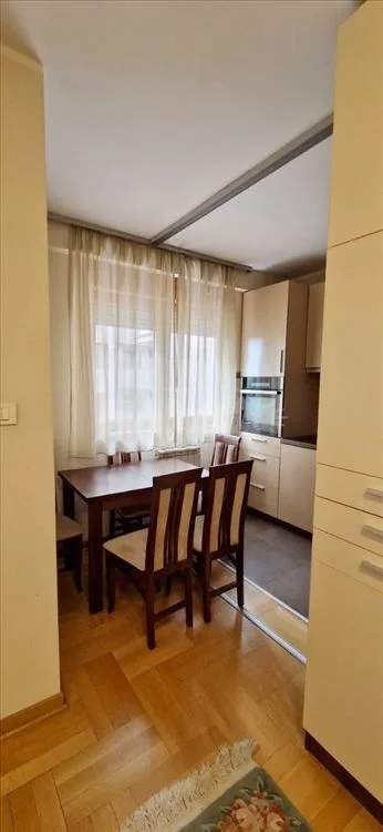 Lion,Ulcinjska, trosoban 65 m2, sa garažnim mestom — 5