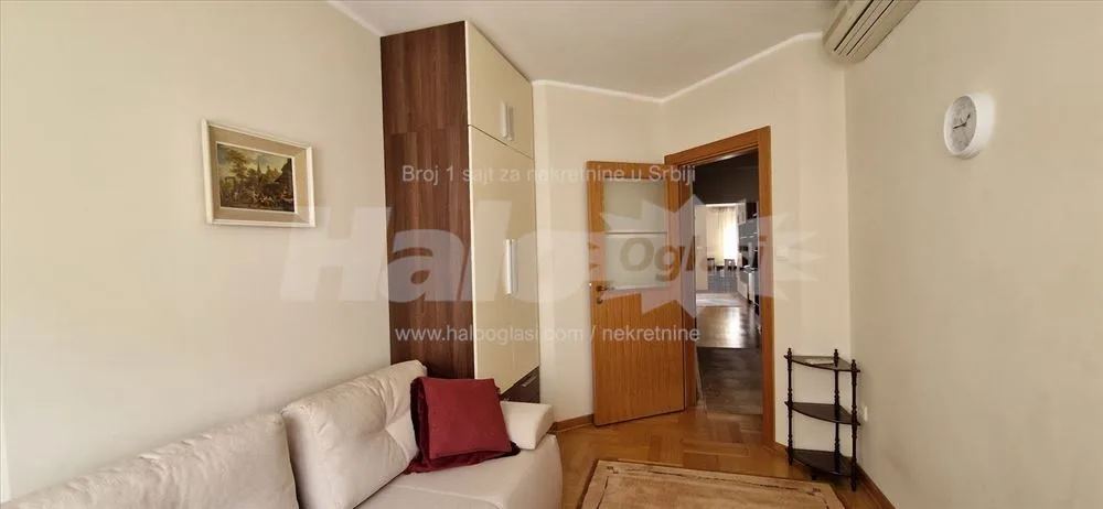 Lion,Ulcinjska, trosoban 65 m2, sa garažnim mestom — 11