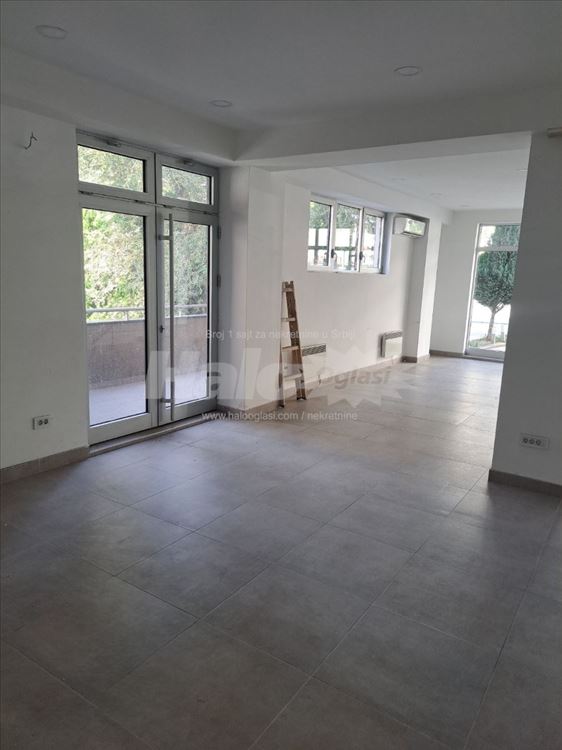 Lokal 117m2 preko puta Maxija kod Aviv Parka — 9