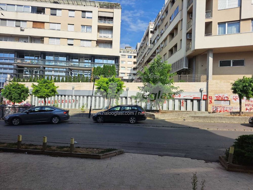 Lokal 117m2 preko puta Maxija kod Aviv Parka — 13