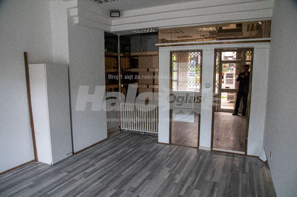 Lokal - Banovo Brdo — 3