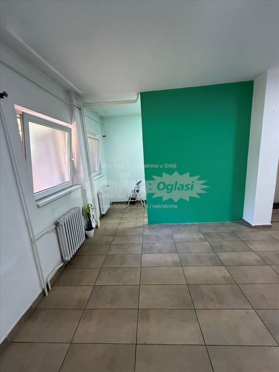 Lokal Banovo brdo, Požeška 37, 28m2 — 4