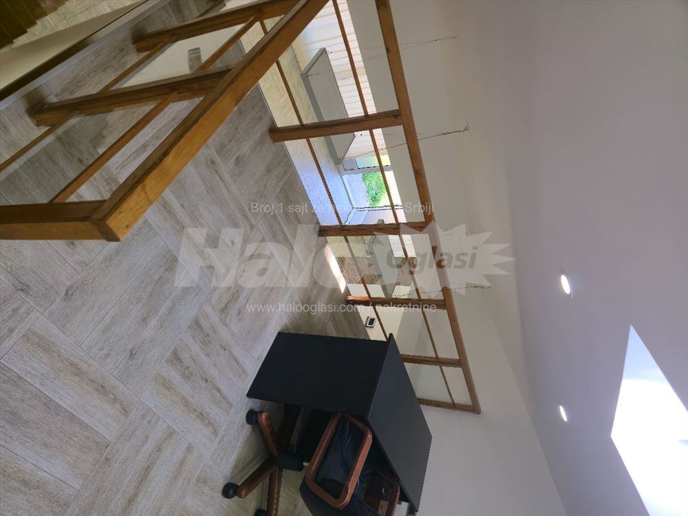 Lokal Cerak , 50 m² prizemlja + 12 m² galerija — 6