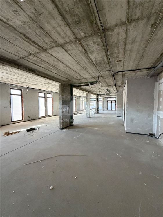Lokal - Novogradnja 205m2 — 4