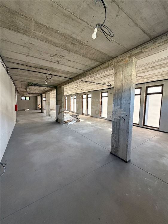 Lokal - Novogradnja 205m2 — 2