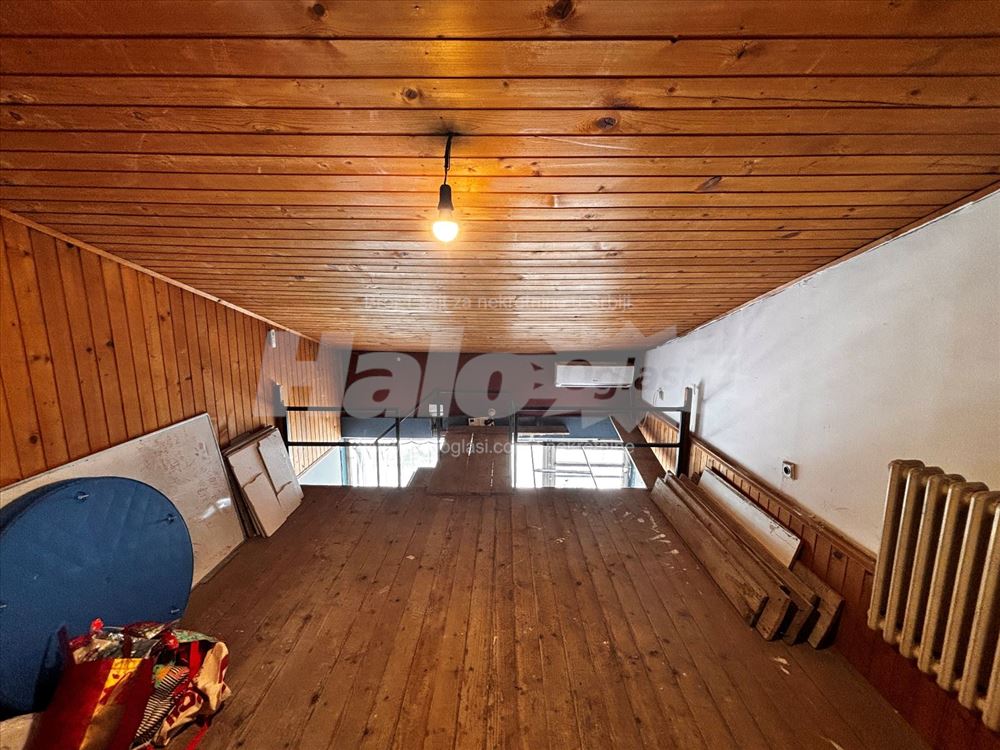 Lokal sa galerijom - Kinseski TC, blok 70 — 9