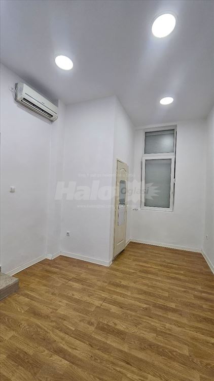 Lokal u pasažu na prometnoj lokaciji — 3