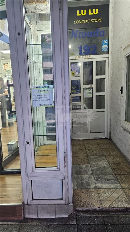 Lokal u pasažu na prometnoj lokaciji — 6