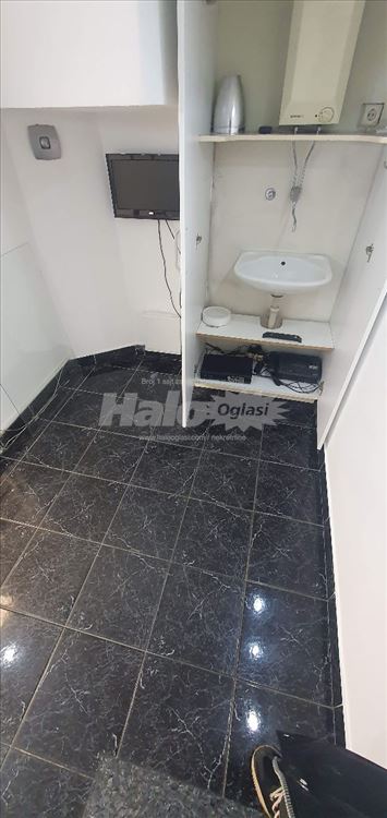 Lokal ugao Sarajevske i Durmitorske — 5
