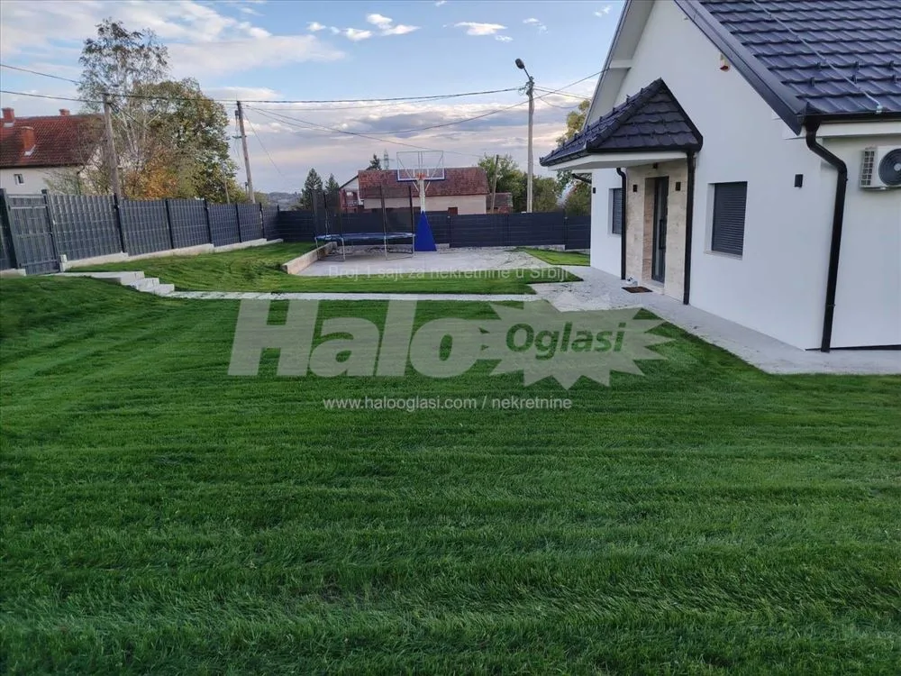 Luksuzna vila sa bazenom samo 30 min od Beograda — 8
