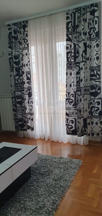 Luksuzno Opremljen Stan na najboljoj lokaciji — 10